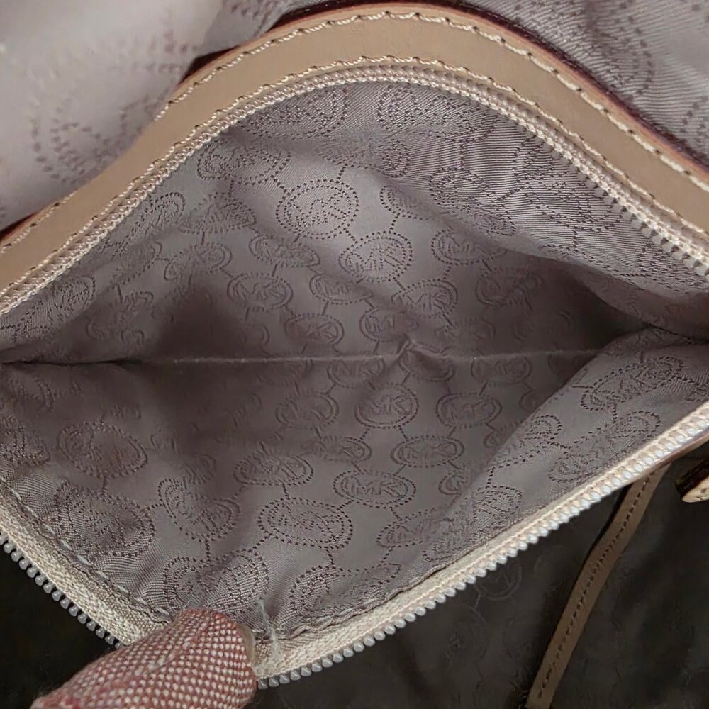 Grayson Satchel - Picture 8 of 14